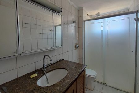 Apartamento à venda com 74m², 2 quartos e 1 vaga Apartamento à venda com 74m², 2 quartos e 1 vagaBanheiro