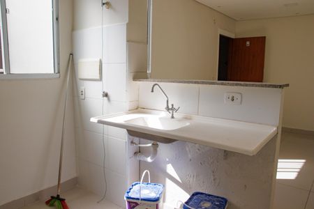 Apartamento para alugar com 44m², 2 quartos e 1 vagaCozinha e Área de Serviço