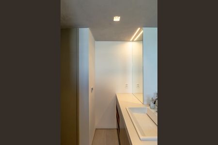 Apartamento à venda com 70m², 1 quarto e 1 vaga Apartamento à venda com 70m², 1 quarto e 1 vagaBanheiro da Suíte