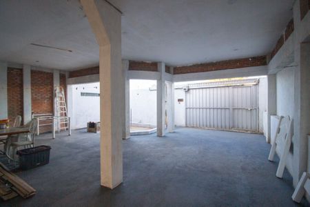Casa para alugar com 140m², 2 quartos e 2 vagas Casa para alugar com 140m², 2 quartos e 2 vagasGaragem
