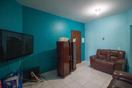 Casa para alugar com 140m², 2 quartos e 2 vagas Casa para alugar com 140m², 2 quartos e 2 vagasSala