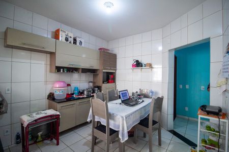 Casa para alugar com 140m², 2 quartos e 2 vagas Casa para alugar com 140m², 2 quartos e 2 vagasCozinha
