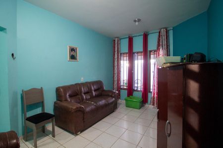 Casa para alugar com 140m², 2 quartos e 2 vagas Casa para alugar com 140m², 2 quartos e 2 vagasSala