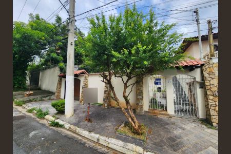 Casa à venda com 500m², 3 quartos e 5 vagasFachada
