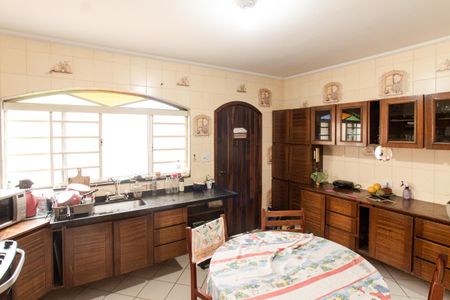 Casa à venda com 500m², 3 quartos e 5 vagasCozinha