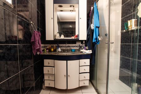 Casa à venda com 500m², 3 quartos e 5 vagasBanheiro da Suíte 1