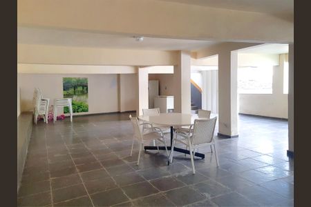 Apartamento à venda com 201m², 4 quartos e 2 vagas Apartamento à venda com 201m², 4 quartos e 2 vagasÁrea comum - Salão de festas