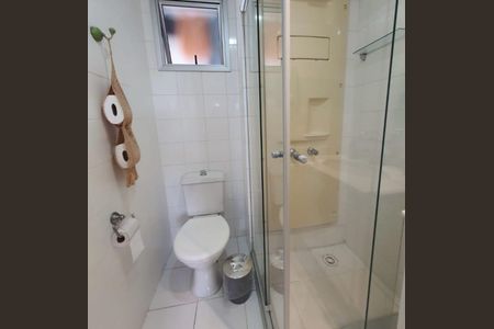 Apartamento à venda com 74m², 3 quartos e 1 vaga Apartamento à venda com 74m², 3 quartos e 1 vagaBanheiro