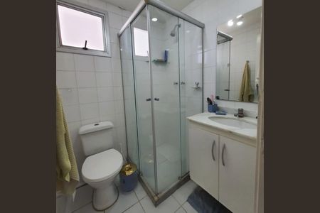 Apartamento à venda com 74m², 3 quartos e 1 vaga Apartamento à venda com 74m², 3 quartos e 1 vagaBanheiro