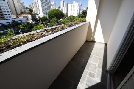 Apartamento para alugar com 130m², 3 quartos e 2 vagasQuarto 3 - Suíte Sacada