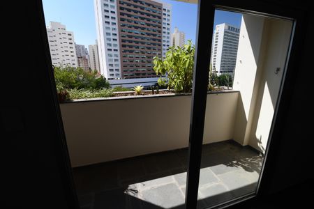 Apartamento para alugar com 130m², 3 quartos e 2 vagasSala - Sacada