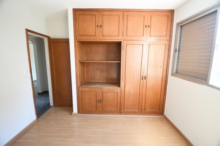 Apartamento para alugar com 130m², 3 quartos e 2 vagasQuarto 2