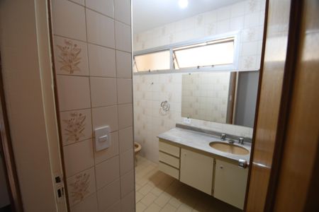 Apartamento para alugar com 130m², 3 quartos e 2 vagasBanheiro 2