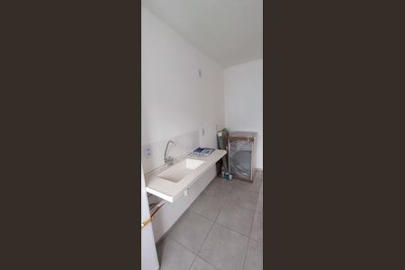 Apartamento para alugar com 48m², 2 quartos e sem vaga Apartamento para alugar com 48m², 2 quartos e sem vagaCozinha e Área de Serviço