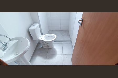 Apartamento para alugar com 48m², 2 quartos e sem vaga Apartamento para alugar com 48m², 2 quartos e sem vagaBanheiro