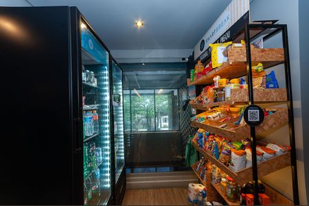 Studio à venda com 24m², 1 quarto e sem vaga Studio à venda com 24m², 1 quarto e sem vagaÁrea Comum - Minimercado