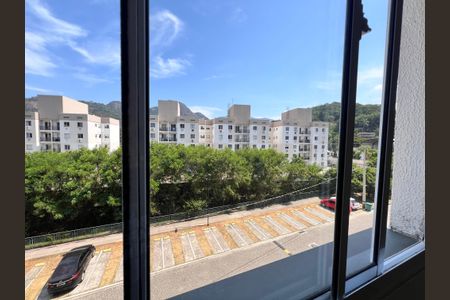 Apartamento para alugar com 45m², 2 quartos e sem vagaJanela - Quarto 02