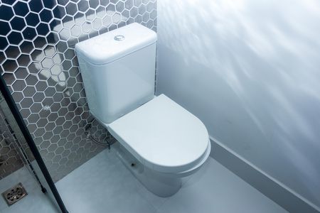 Apartamento para alugar com 233m², 3 quartos e 3 vagas Apartamento para alugar com 233m², 3 quartos e 3 vagasBanheiro da Suíte 1