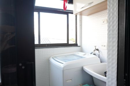 Apartamento à venda com 63m², 2 quartos e 1 vagaÁrea de Serviço