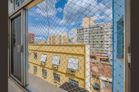 Apartamento à venda com 60m², 2 quartos e 1 vaga