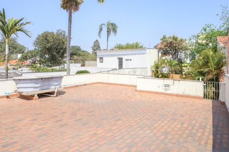 Casa à venda com 206m², 3 quartos e 4 vagasTerraço