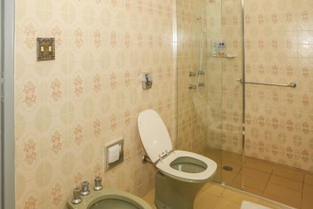 Casa à venda com 206m², 3 quartos e 4 vagasBanheiro da Suíte