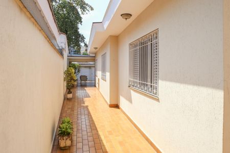 Casa à venda com 206m², 3 quartos e 4 vagasQuintal