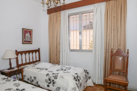 Casa à venda com 206m², 3 quartos e 4 vagasQuarto