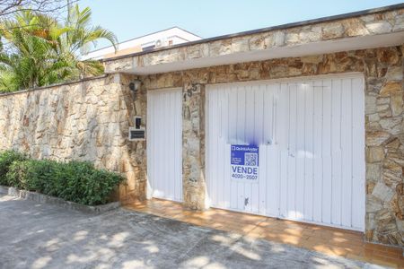 Casa à venda com 206m², 3 quartos e 4 vagasFachada