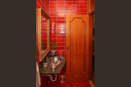 Casa à venda com 206m², 3 quartos e 4 vagasLavabo