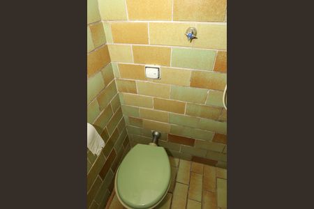 Casa à venda com 206m², 3 quartos e 4 vagasBanheiro de Serviço