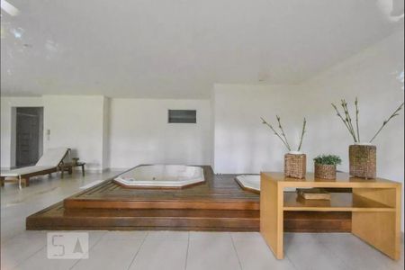 Apartamento à venda com 205m², 3 quartos e 3 vagasÁrea comum - spa