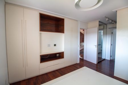 Apartamento à venda com 205m², 3 quartos e 3 vagasSuíte 3