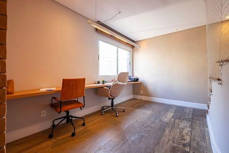 Apartamento à venda com 190m², 2 quartos e 3 vagasSala 