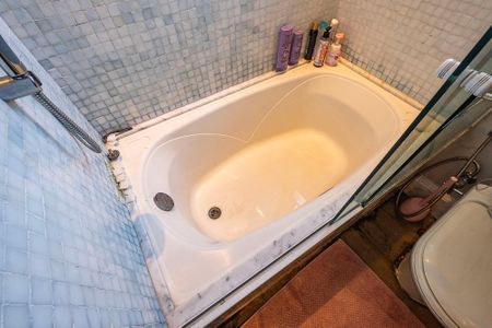 Apartamento à venda com 190m², 2 quartos e 3 vagasBanheiro