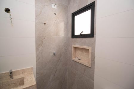 Casa à venda com 115m², 3 quartos e 2 vagasBanheiro da Suíte 1