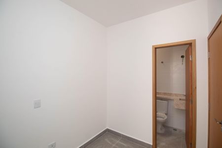 Casa à venda com 115m², 3 quartos e 2 vagasSuíte 2