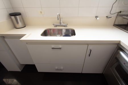 Apartamento à venda com 126m², 3 quartos e 2 vagas Apartamento à venda com 126m², 3 quartos e 2 vagasCozinha