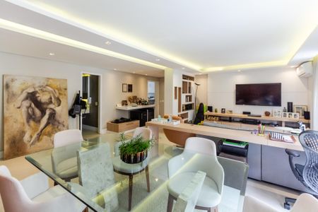 Apartamento à venda com 126m², 3 quartos e 2 vagas Apartamento à venda com 126m², 3 quartos e 2 vagasSala