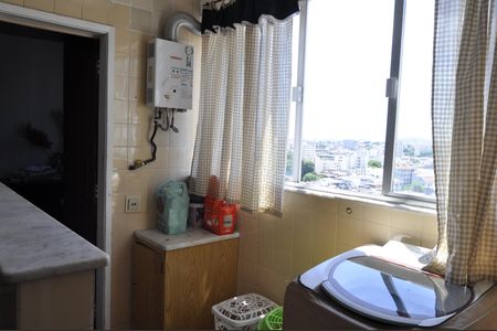 Apartamento à venda com 85m², 2 quartos e 2 vagasÁrea de Serviço