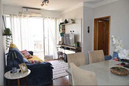 Apartamento à venda com 85m², 2 quartos e 2 vagasSala