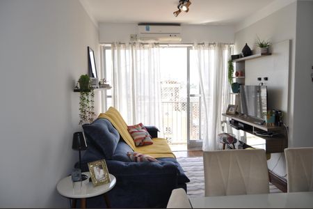 Apartamento à venda com 85m², 2 quartos e 2 vagasSala