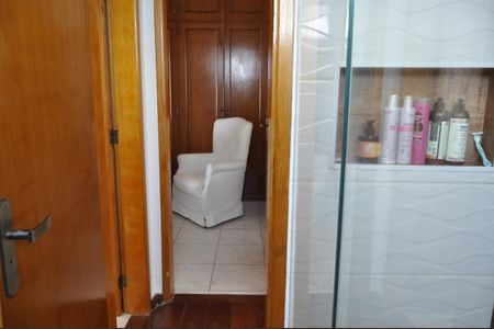 Apartamento à venda com 85m², 2 quartos e 2 vagasBanheiro