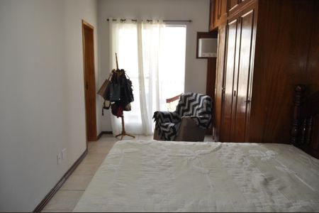 Apartamento à venda com 85m², 2 quartos e 2 vagasSuíte