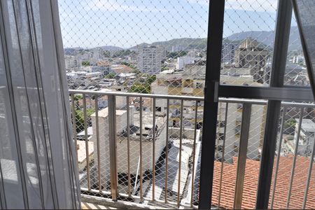 Apartamento à venda com 85m², 2 quartos e 2 vagasSala