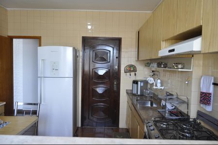 Apartamento à venda com 85m², 2 quartos e 2 vagasCozinha
