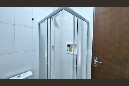 Casa à venda com 117m², 2 quartos e 2 vagasBanheiro Social