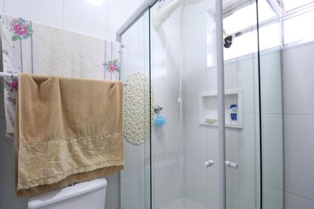 Casa à venda com 117m², 2 quartos e 2 vagasBanheiro da Suíte