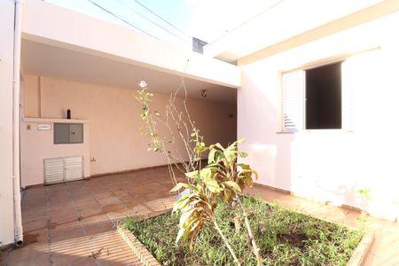 Casa à venda com 117m², 2 quartos e 2 vagasGaragem