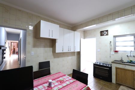 Casa à venda com 117m², 2 quartos e 2 vagasCozinha